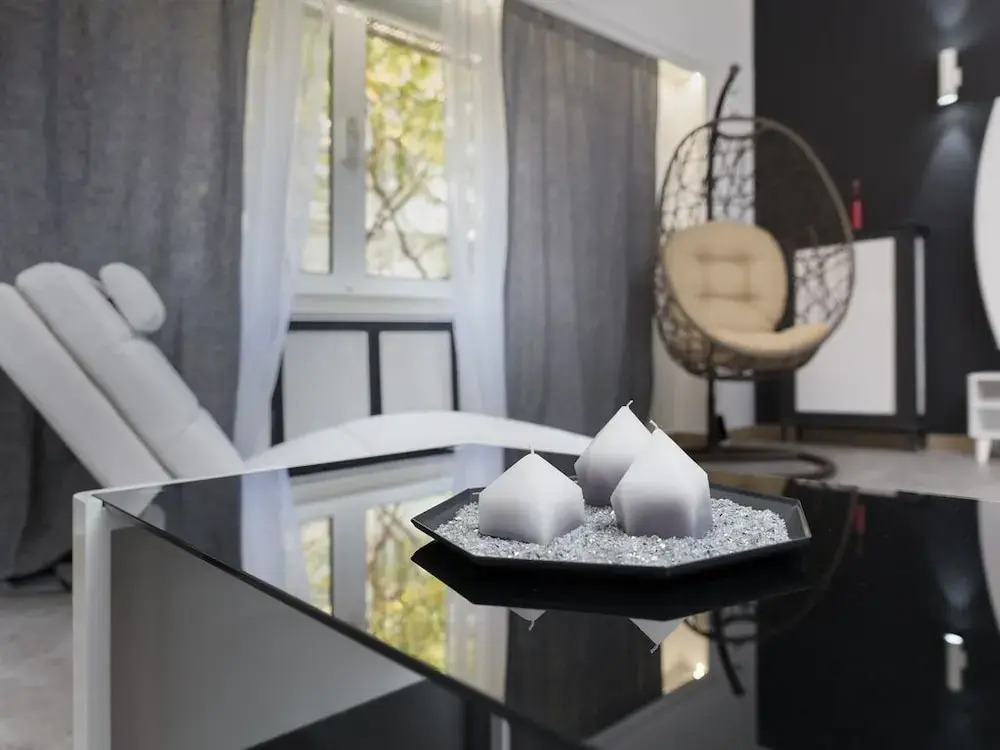 Acropolis Luxurious Apartment