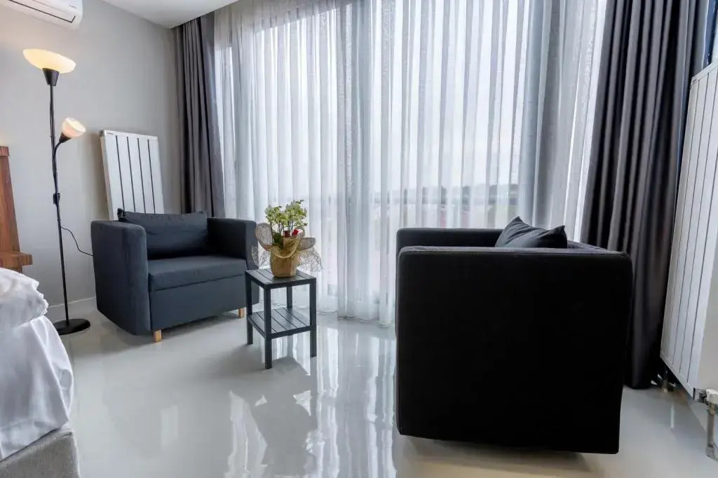 Joyful Hotel By Gnl