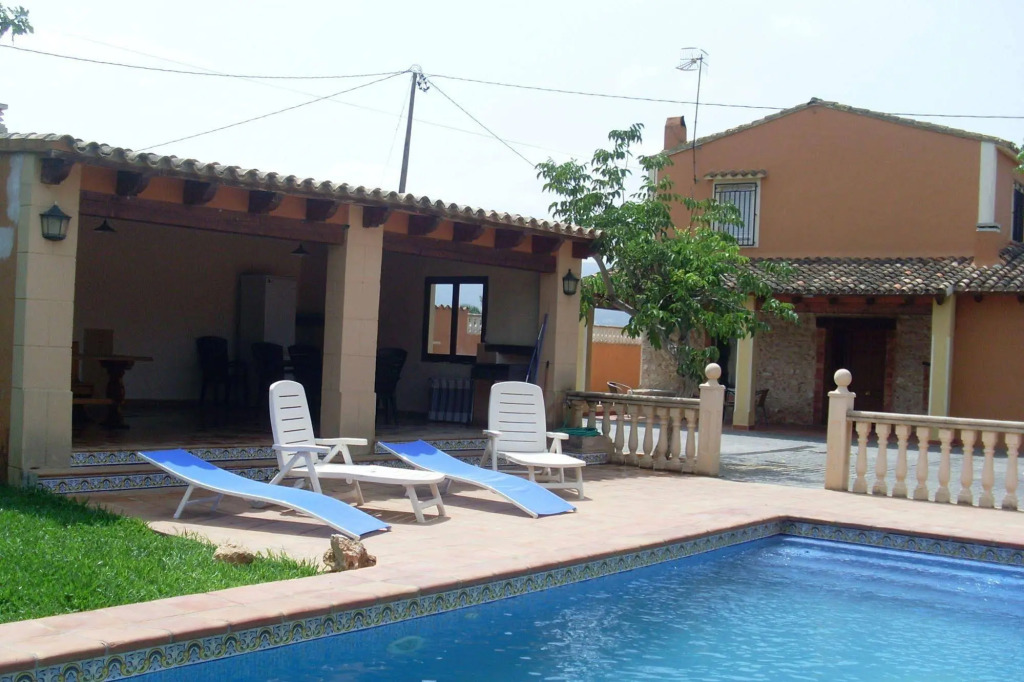 Villa Almendros