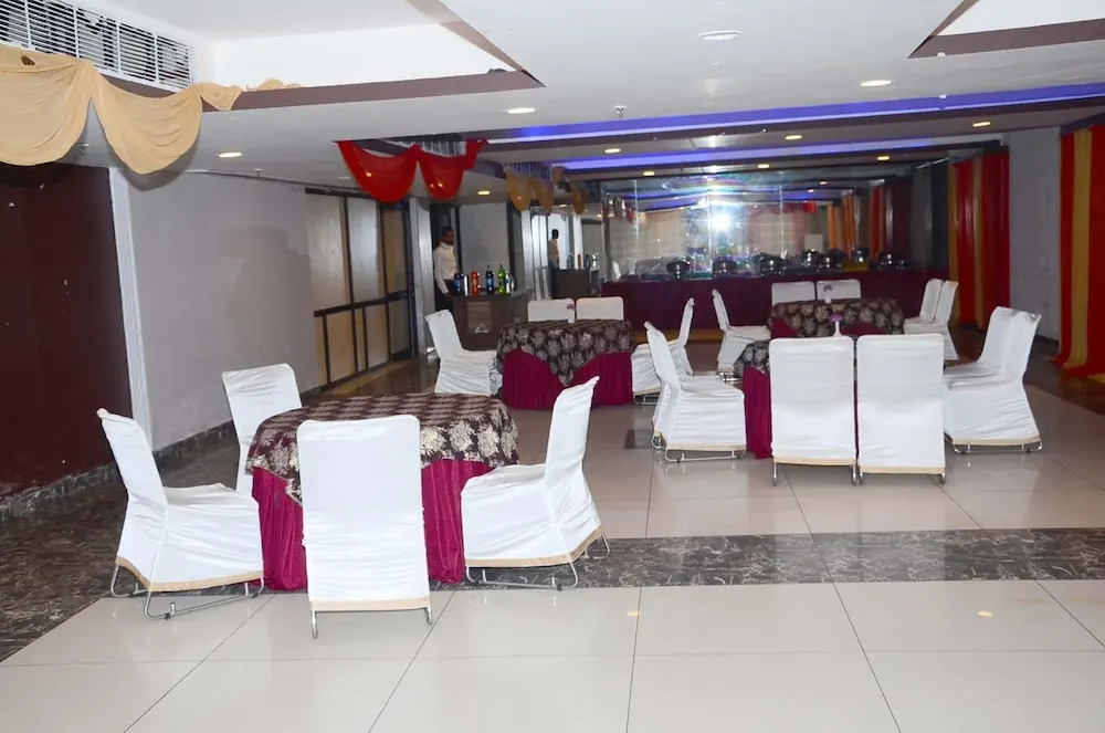 Hotel Opulence