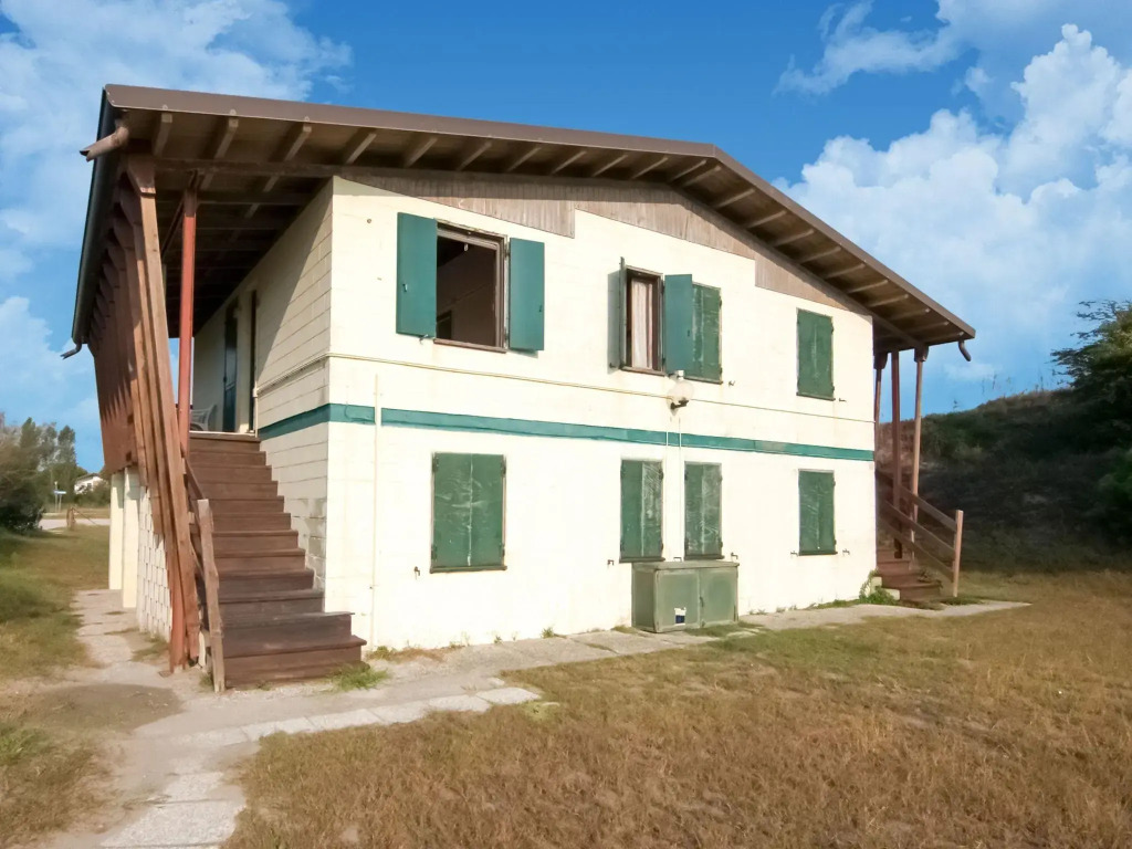 Nice holiday home close to sea front, in Rosolina Mare, near Venice