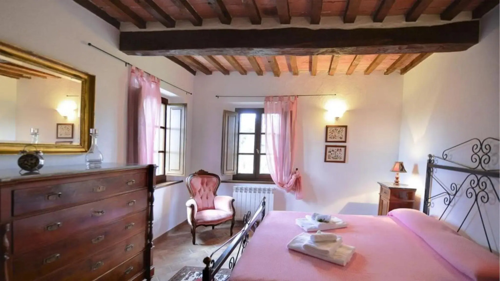 Independent Villa With Wonderful View Pool Up t 22 Guests-il Tinaio