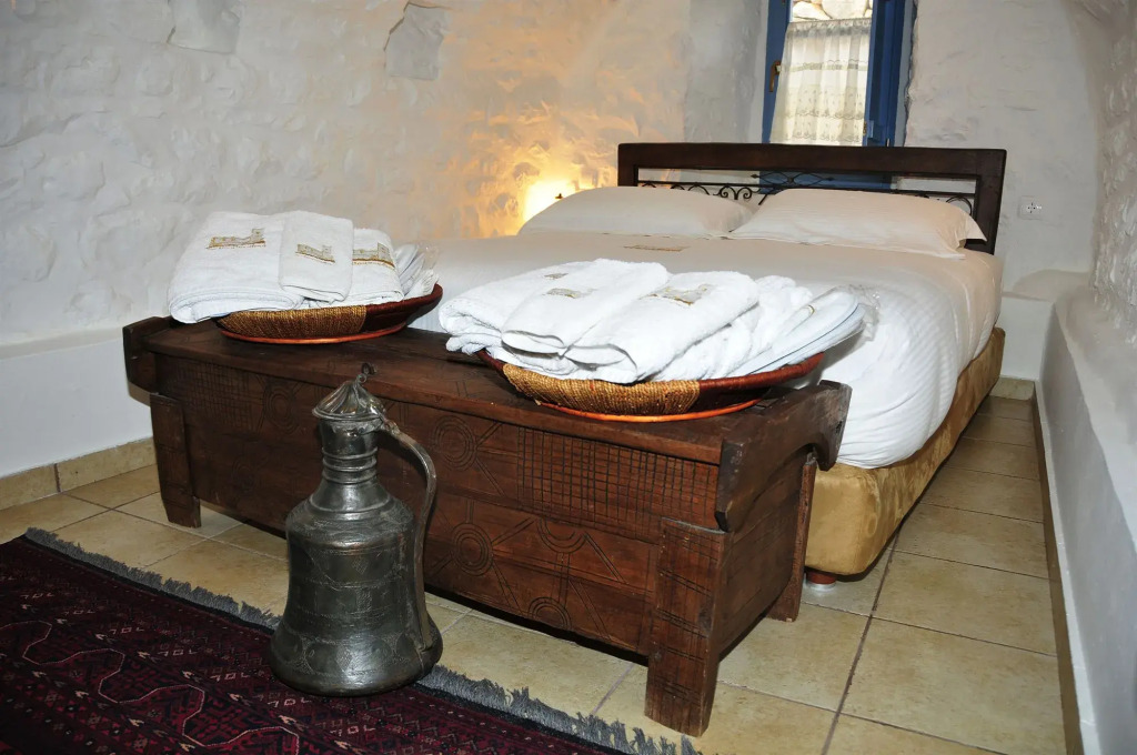 Lithos Stone Suites