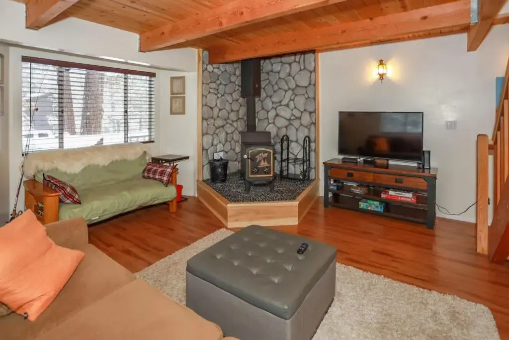 Cedar Chalet #1980