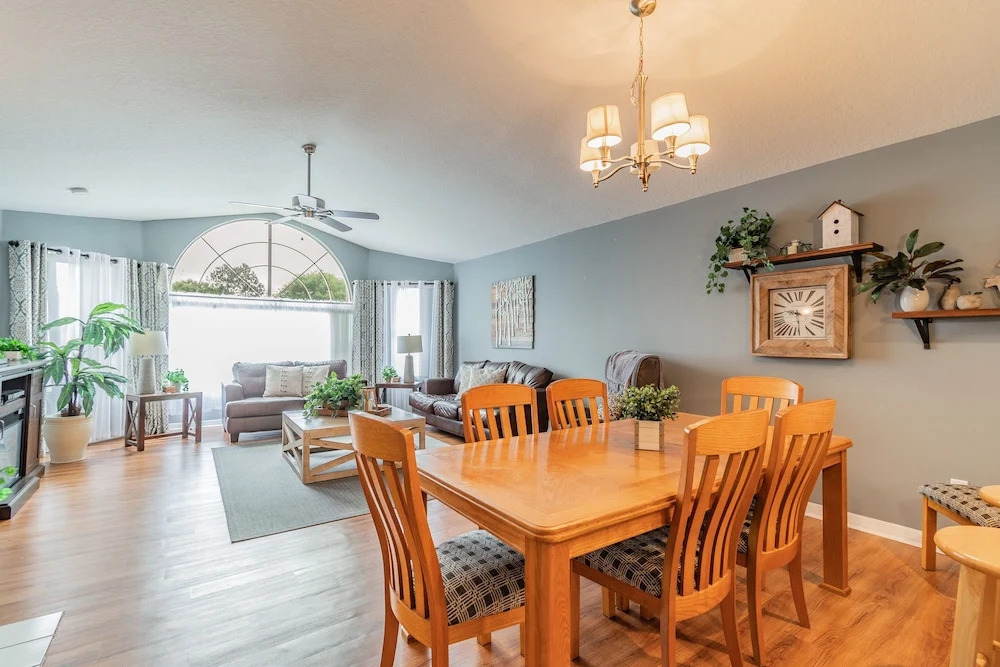 Near Theme Parks! Fabulous 3 BR Home, Star Wars Children's BR, Pool!