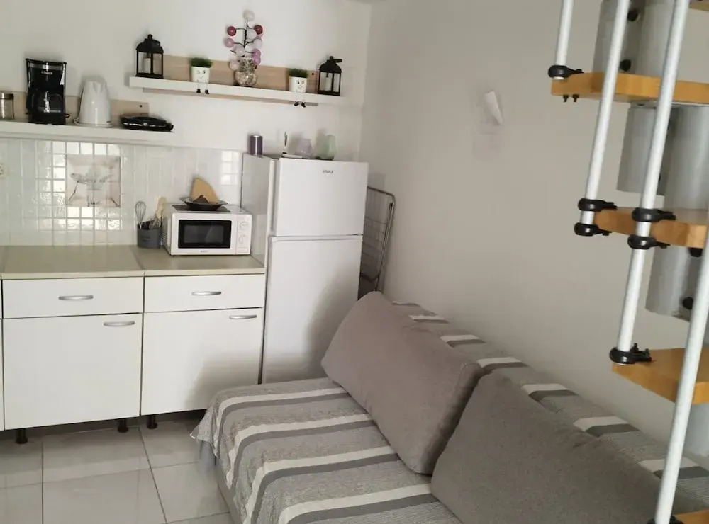 Apartment Leo Povile