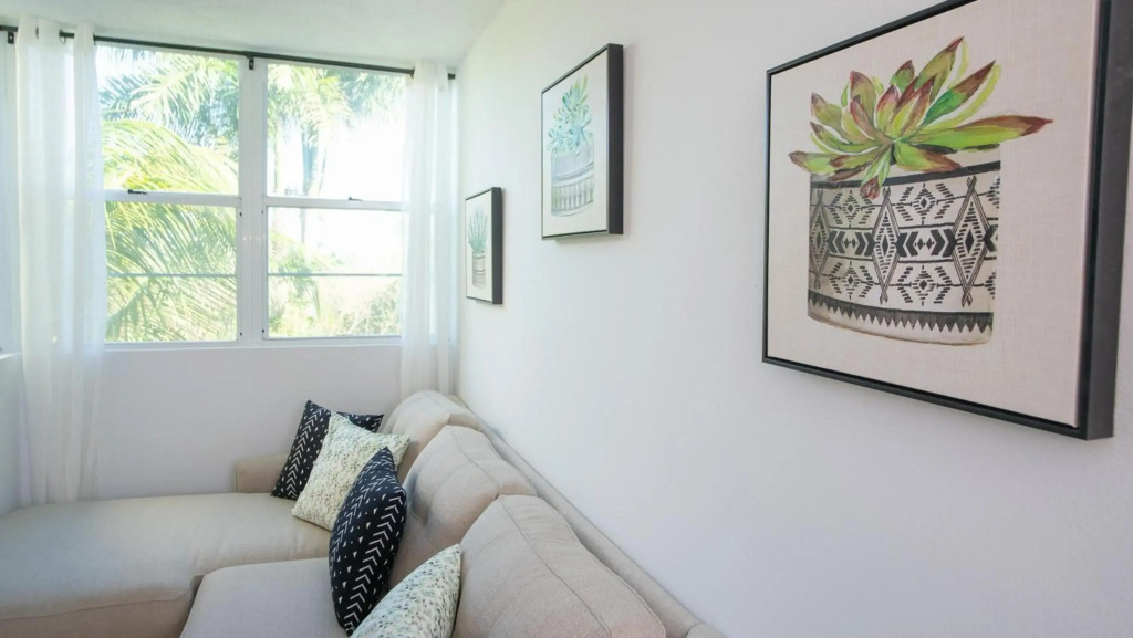 Renovated townhome -Rooftop Terrace by Sandy Beach