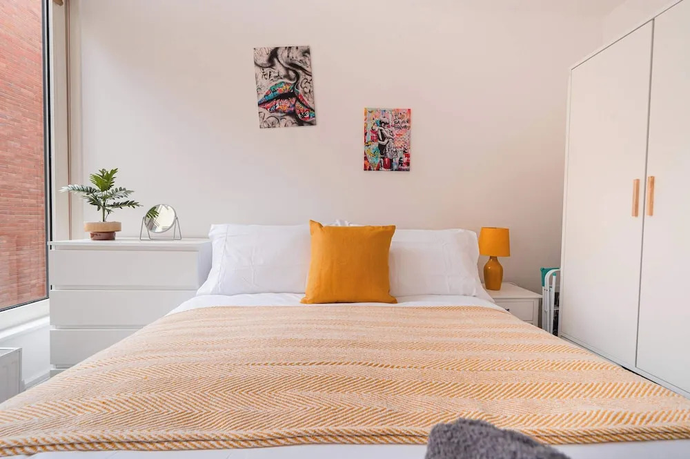 Host Stay Maple Court