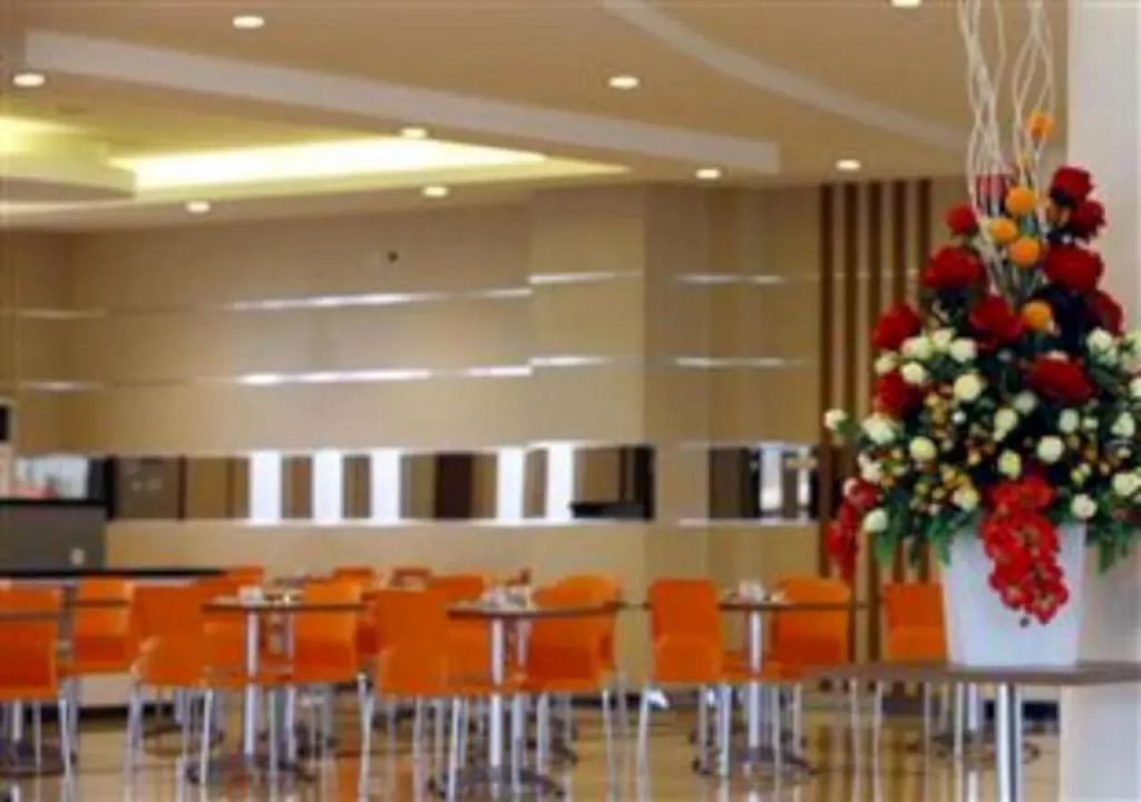 Halogen Hotel Airport Surabaya