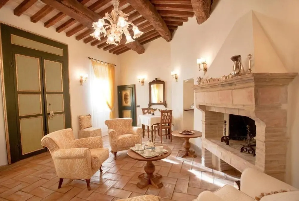 Le Logge di Silvignano Historic House