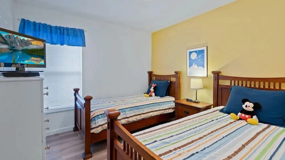 Windsor Palms Resort 4 Bedroom Home with Game Room 4 Home
