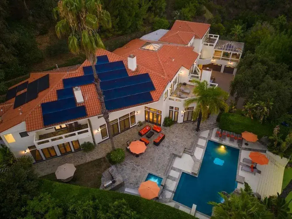 Anzio - Contemporary Bel Air Estate With Endless Amenities