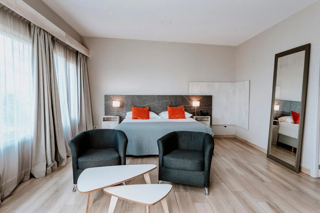 Basia Hotel & Sushi