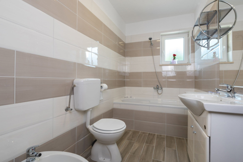 Holiday House Larif - Luxury In Nature: Nedescina. Istria