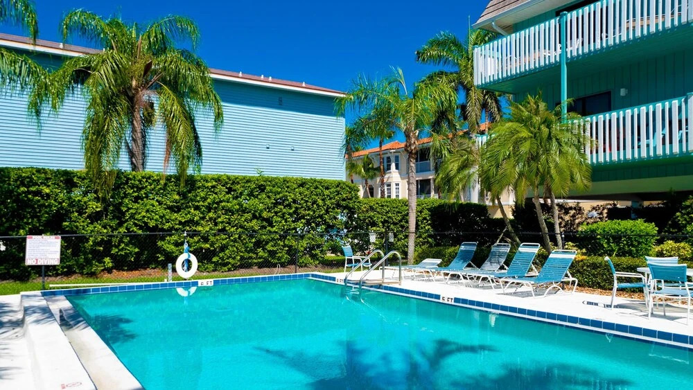Anna Maria Island Beach Palms 8B