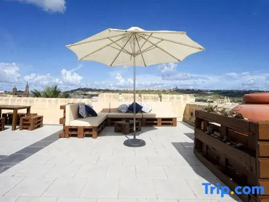 GetawayNpetto - 2 bedrooms (sleeps 4 +2 kids) Fort Chambray Ghajnsielem village