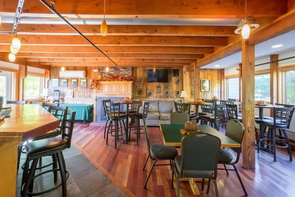 Stunning Mountain Retreat in Campton, Perfect for Skiing and Year-Round Fun by RedAwning