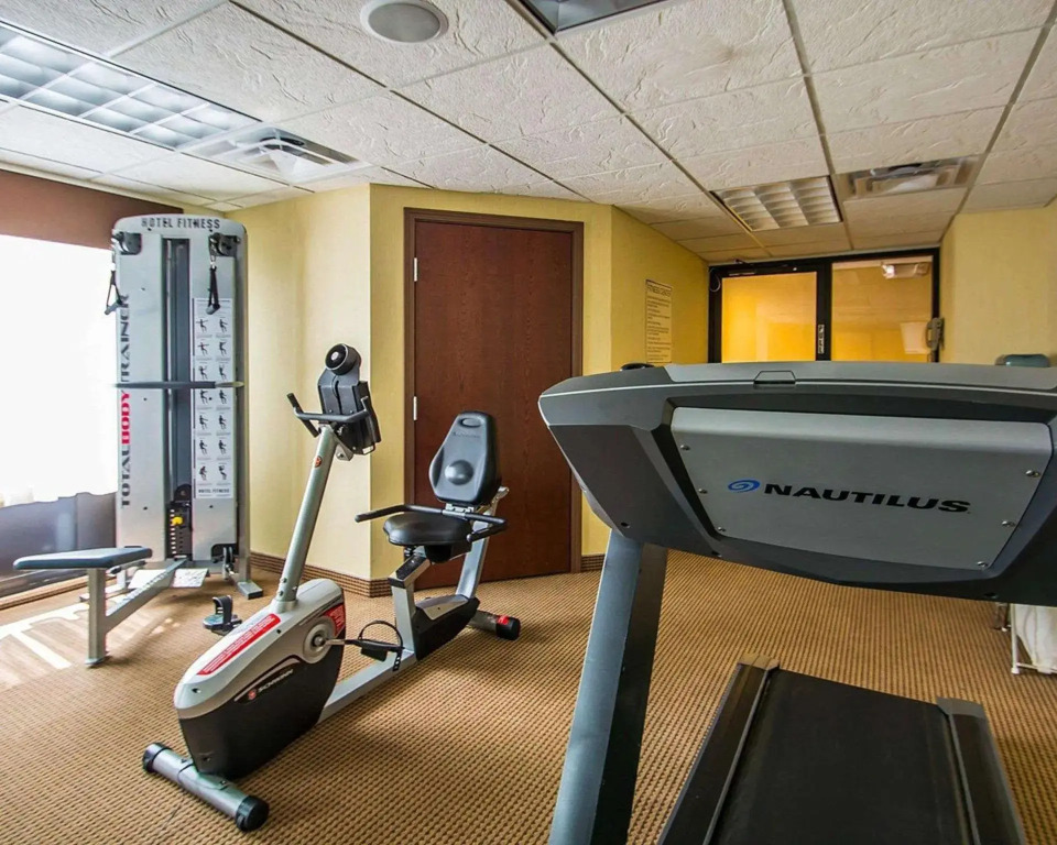 Oakfield Hotel & Suites Rochester, an Ascend Collection Hotel