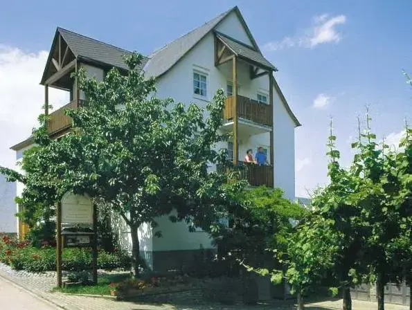 Gästehaus Weitblick by Weingüter Christoph Clüsserath und Bernhard Eifel