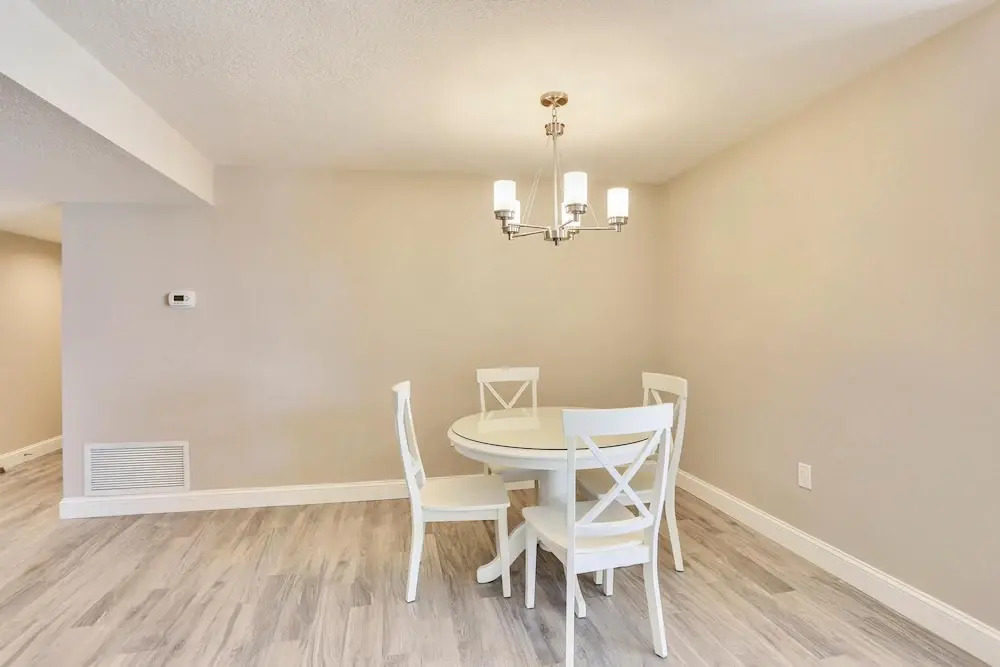 Trillium 4C Beach Front With Private Balcony/updated/pool!