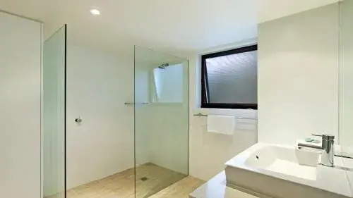 1/56 Lawson Street@Clarkes Beach