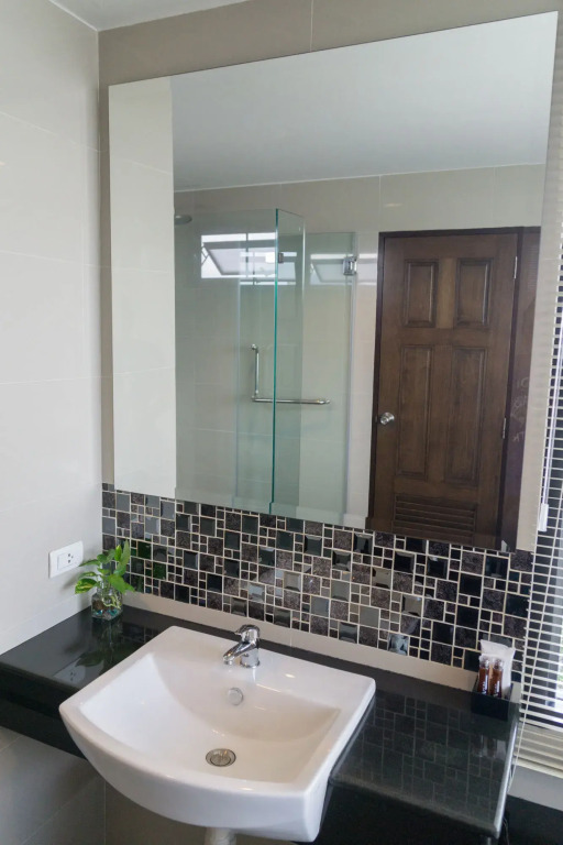 VISA Hotel Hua Hin