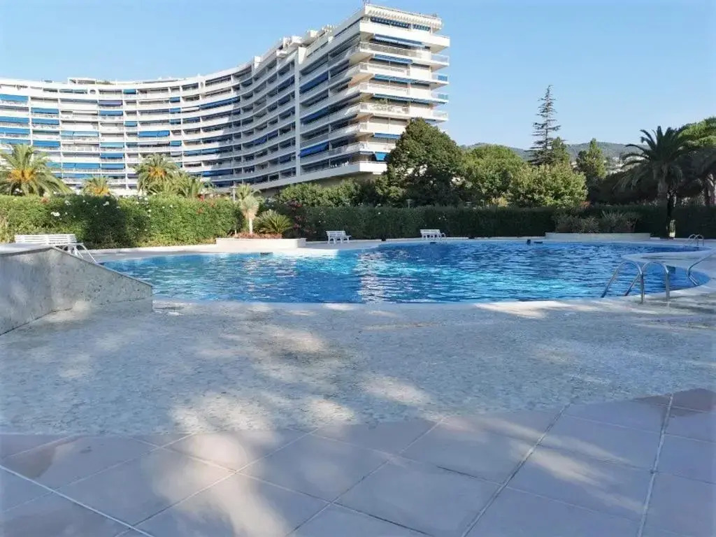 Appartement Mandelieu-la-Napoule, 2 pièces, 4 personnes - FR-1-609-60