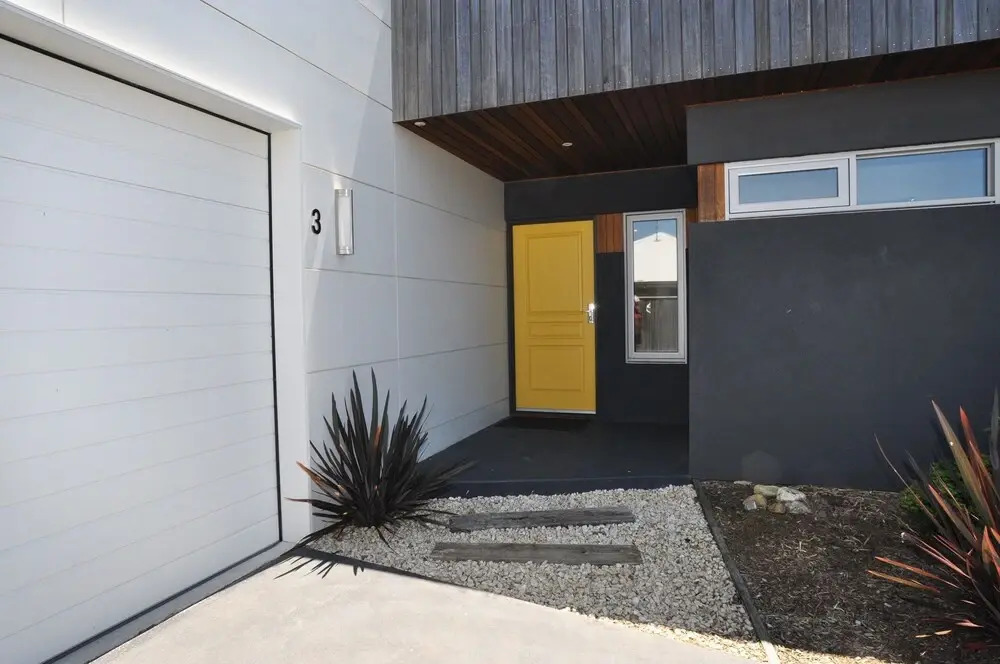 Sunnyside - Surf Side, Linen and Wifi included