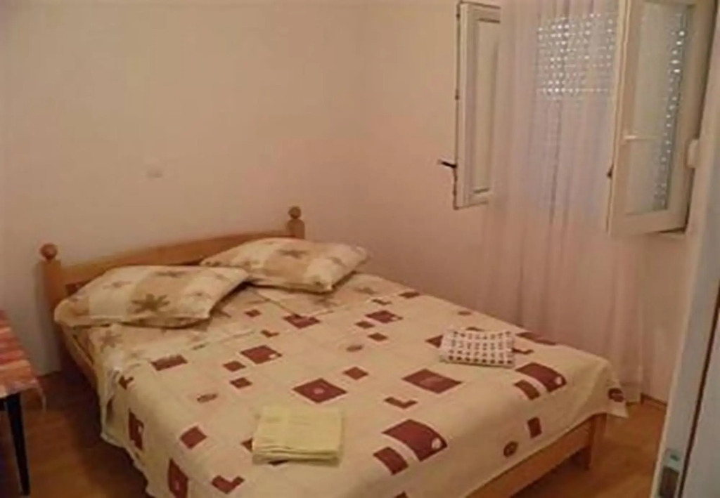 Vese - 200 m from beach - A4(4)