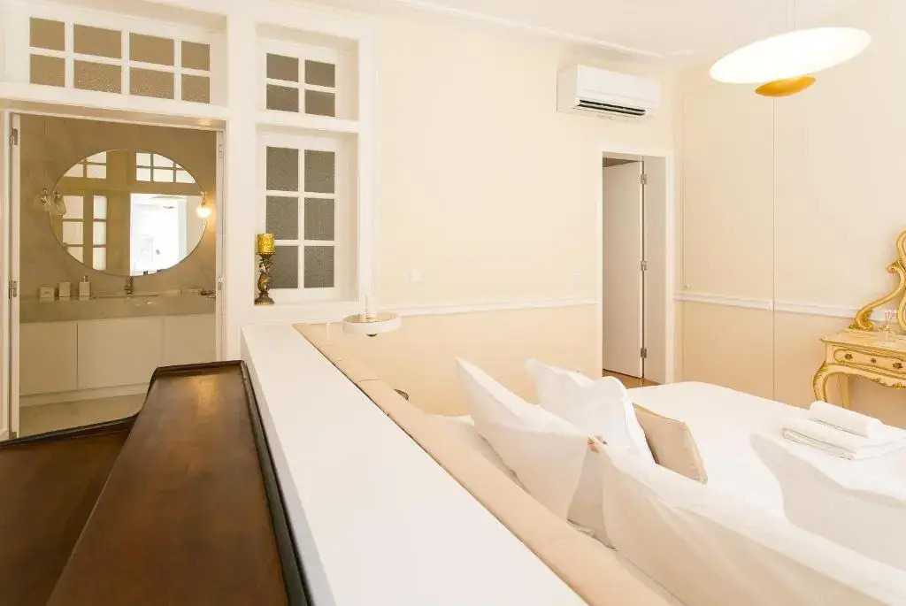 Chiado Deluxe Gem 4bdr Amazing apartment