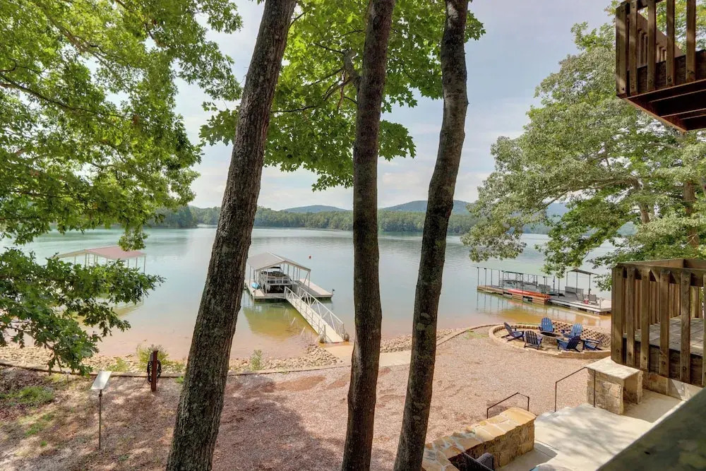 Mountain View Cabin on Lake Blue Ridge: Hot Tub