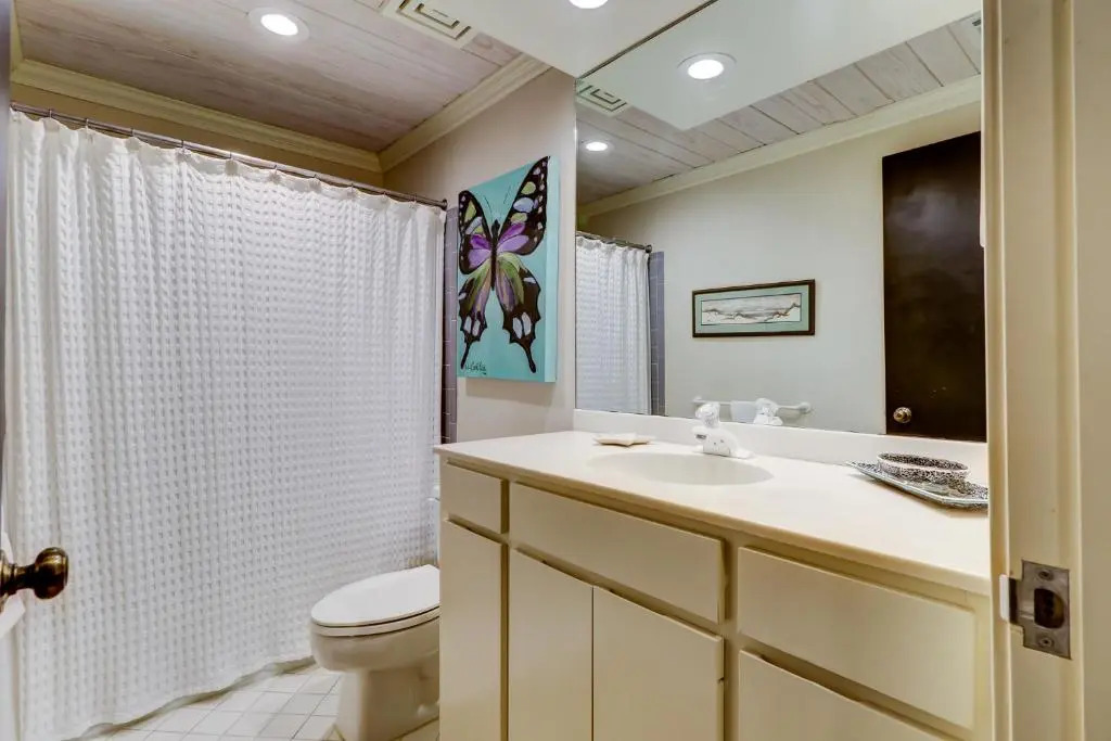 4002 Turtle Lane 3 BR Oceanfront Sea Pin
