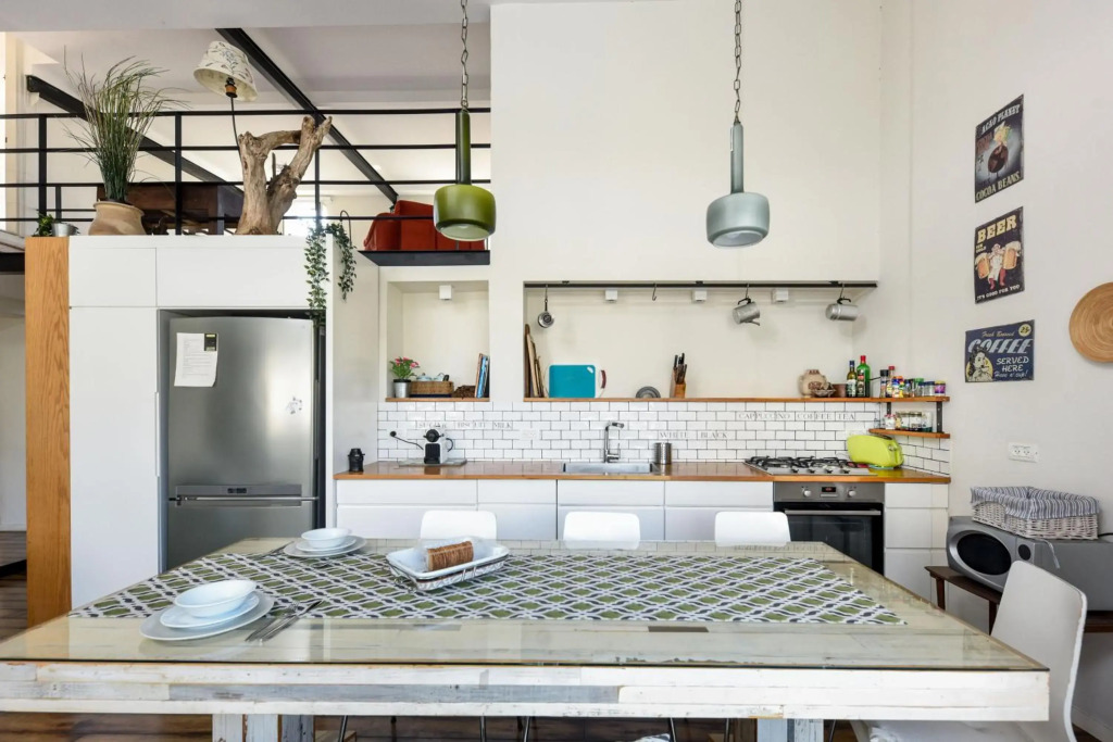 Captivating Apartment With Balcony and Roof Top by Sea N' Rent