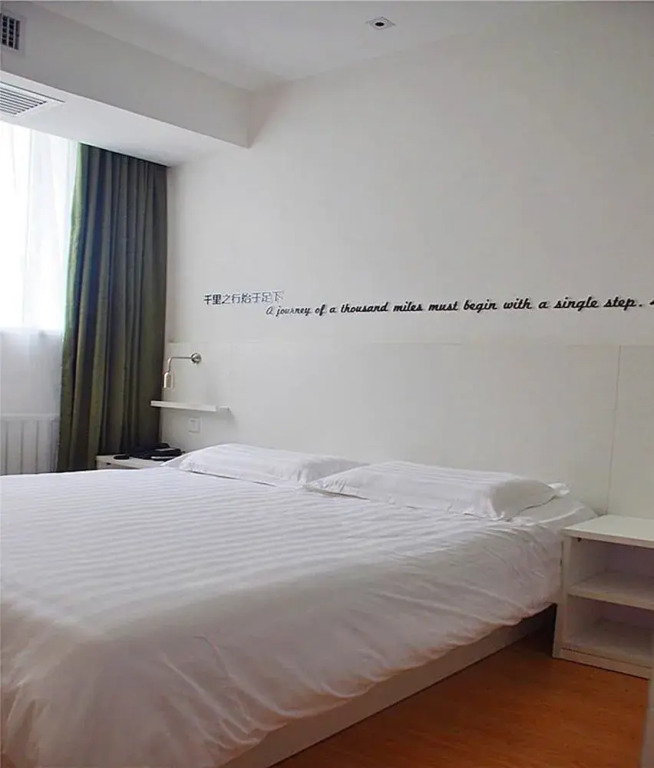 Motel 168 Dalian High-tech Park Huangpu Road Branch