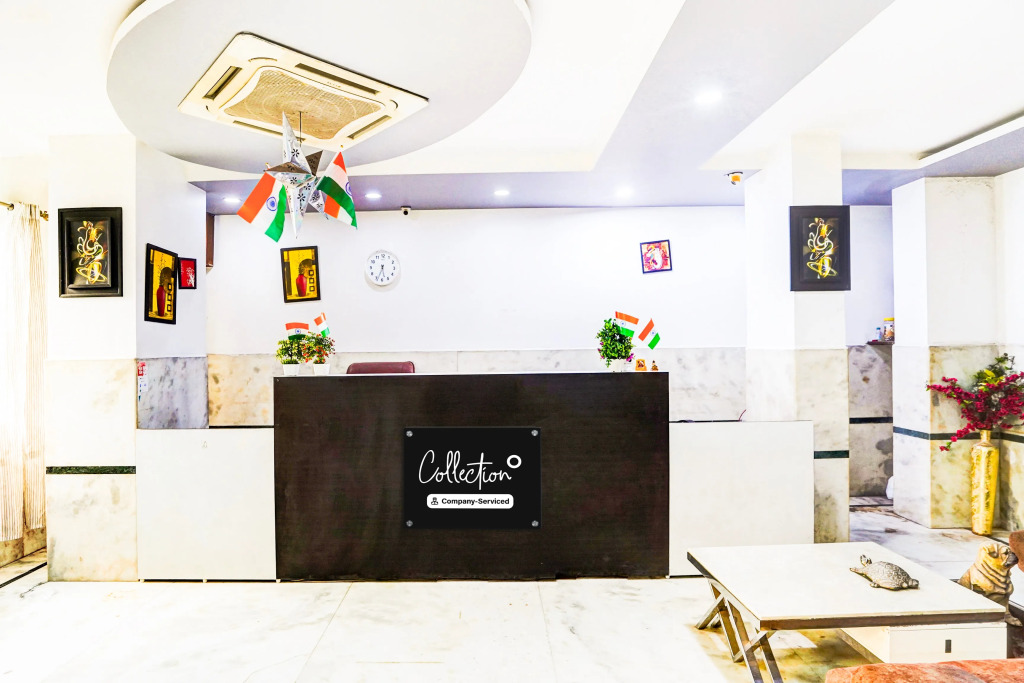 Collection O Sector 110 Noida