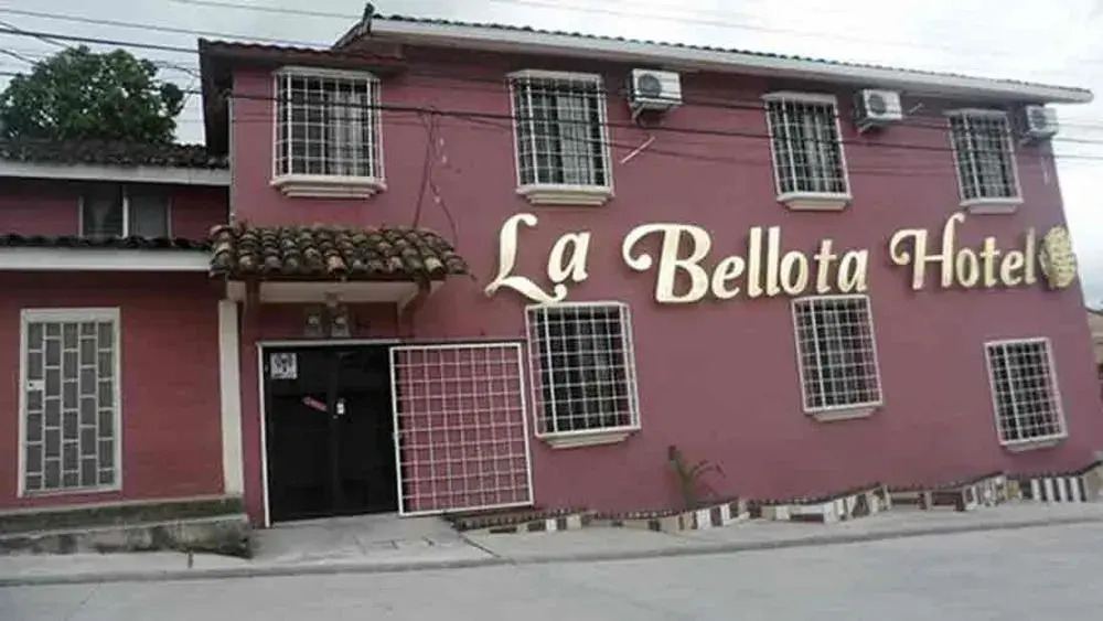 La Bellota Hotel
