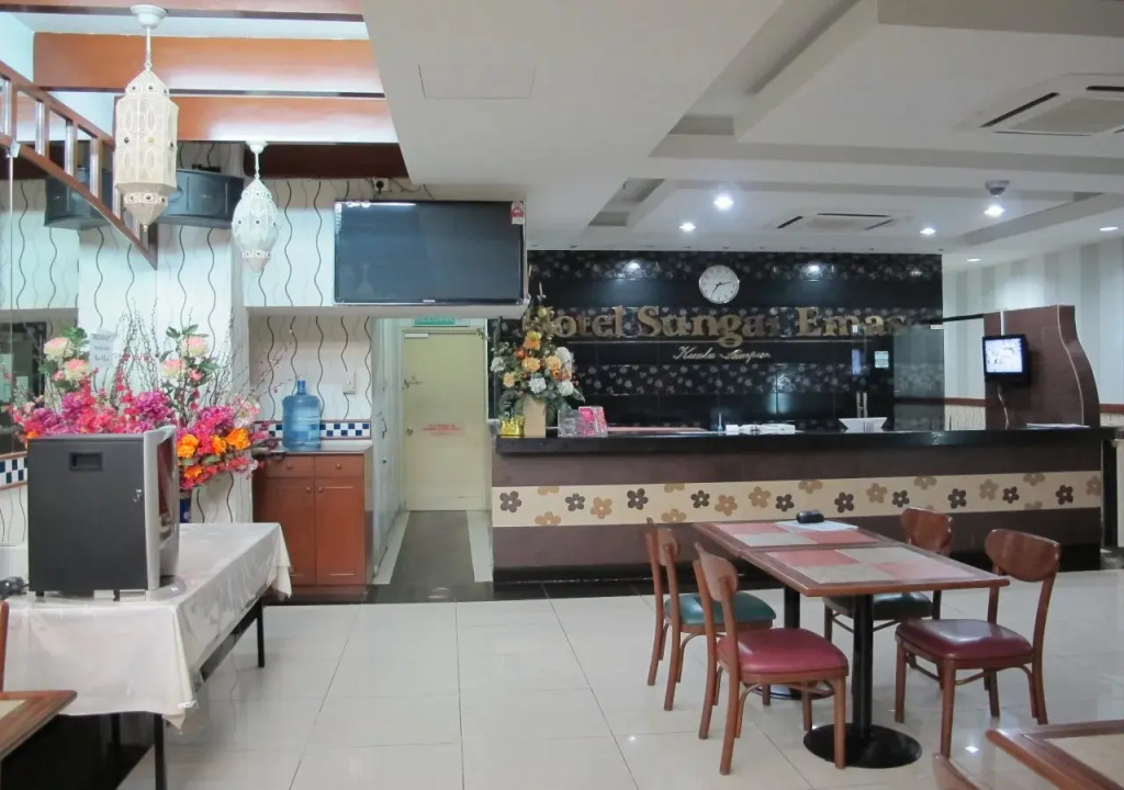 Hotel Sungai Emas