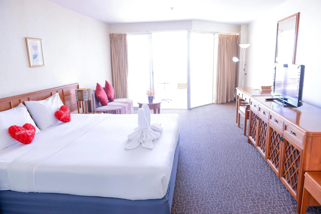 Sandy Spring Hotel