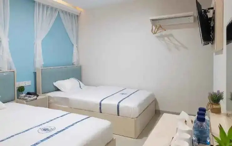 Lees Hotel