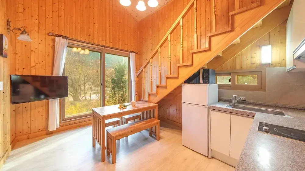 gapyeong sanchaek Glamping Pension