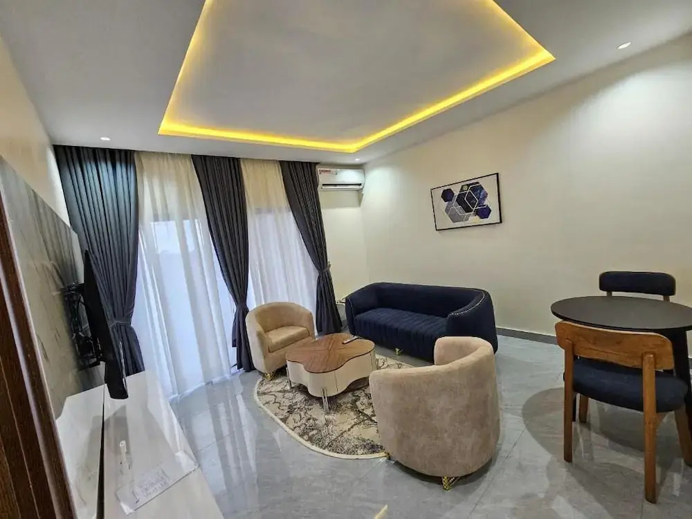 Reens Suites and Apartments