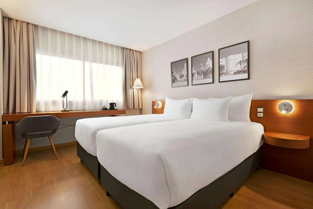 Ramada by Wyndham Valencia Almussafes