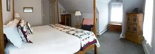 The Maple Leaf Inn