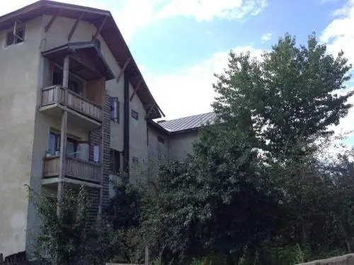 Ruso and Robi guesthouse