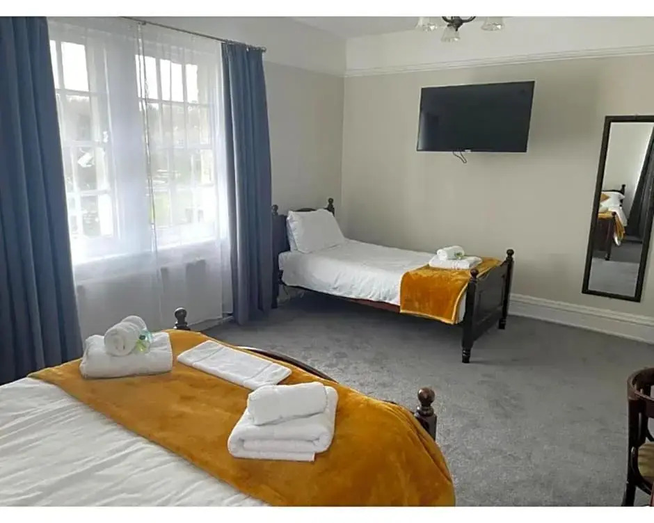The Red Lion Hotel