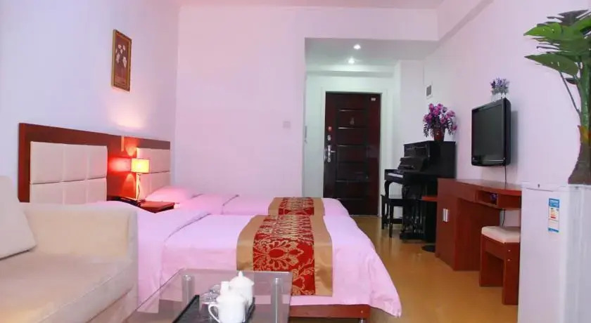 E Home ApartHotel