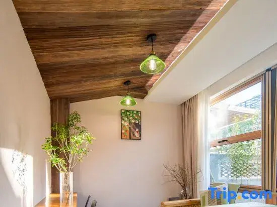 Huaqi Country House B&B
