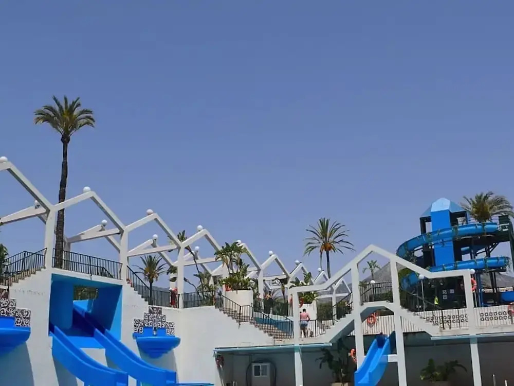 Belvilla by OYO Apartamento Benal Beach