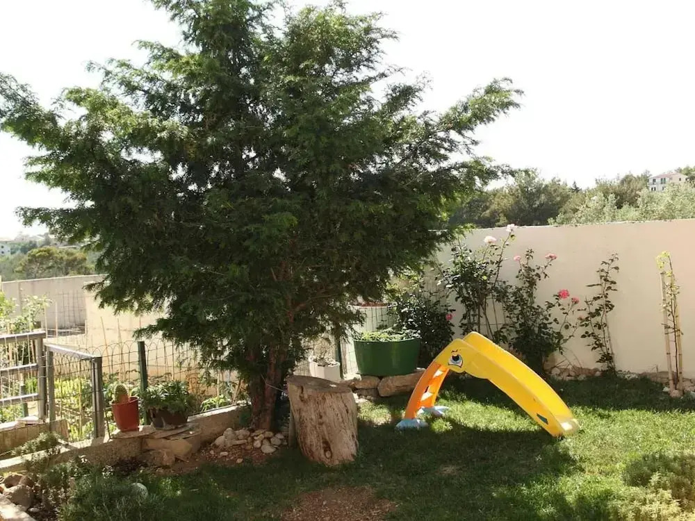 Apartment Toma - Comfort Two Bedroom Apartment With Terrace and Sea View