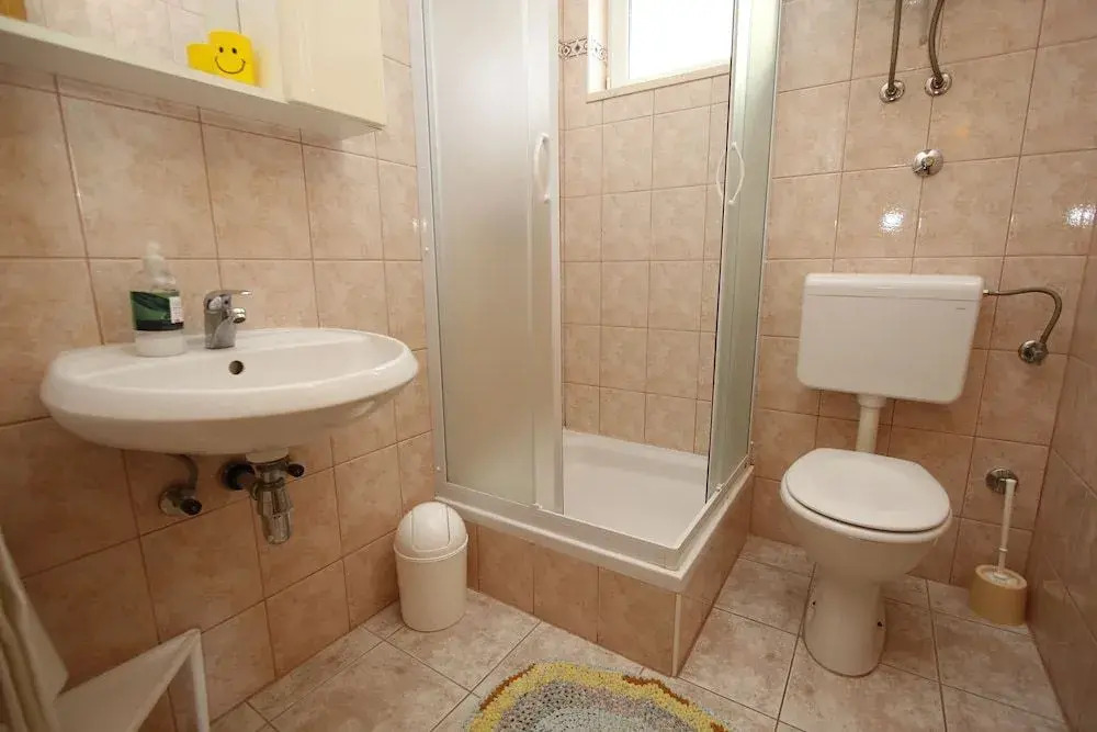 Kiwi Apartment